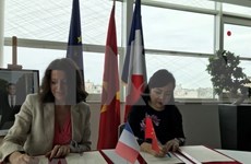 Vietnam y Francia fomentan vínculos en sector de salud