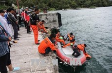Indonesia suspende temporalmente actividades de barcos en lago Toba tras naufragio