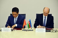 Vietnam y Azerbaiyán intensificarán cooperación en sectores de energía y petróleo