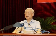 Máximo dirigente político de Vietnam revisa lucha contra la corrupción