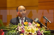 Premier de Vietnam reconoce contribución del ejército al desarrollo socioeconómico nacional  