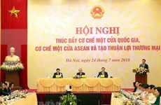 Premier vietnamita insta a promover la implementación del mecanismo de ventanilla única 