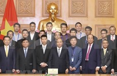 Premier de Vietnam respalda contribución de residentes en extranjero a desarrollo tecnológico nacional
