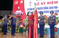 Presidenta del Parlamento de Vietnam subraya necesidad de renovación de la guardia costera  