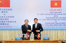 Ciudad Ho Chi Minh y municipio chino de Chongqing establecen relaciones de amistad