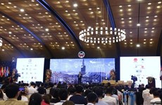 En Hanoi conferencia sobre nuevas tendencias en el sector inmobiliario 