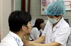 Expertos vietnamitas e internacionales intercambian sobre tratamiento de enfermedades respiratorias