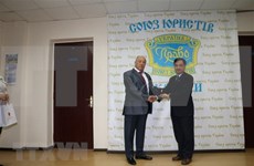 Embajador de Vietnam en Ucrania condecorado con Medalla Estatal de Derecho y Justicia