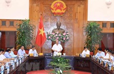Premier de Vietnam insta a Ninh Thuan a convertirse en centro de energías renovables 