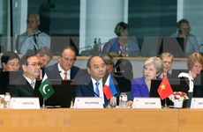 ASEM 12: Europa busca apoyo asiático en temas clave