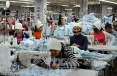 Camboya pide a UE levantar suspensión de preferencias comerciales en industria textil