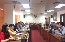 Intercambian experiencias sindicatos de Vietnam y Belarús 