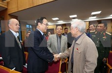 Máximo dirigente partidista y estatal de Vietnam dialoga con votantes de Hanoi
