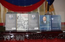 Presentan libro de memorias de dirigente legislativo camboyano sobre régimen de Pol Pot