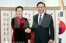 Dirigente parlamentaria se reúne con cónsul general honorario de Vietnam en Busan 