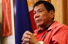 Presidente filipino dio luz verde "en principio" a la extensión de la ley marcial en isla de Mindanao