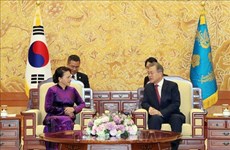 Prensa surcoreana dedica espacios a reunión entre presidente de Corea del Sur y titular parlamentaria de Vietnam 