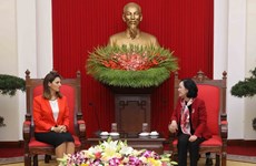 Delegación del Partido Nuevo Azerbaiyán visita Vietnam