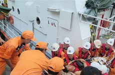 Vietnam rescata a cuatro marineros filipinos 