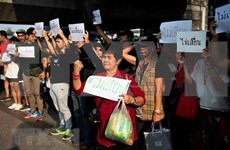 Activistas tailandeses protestan debido a posible retraso de elecciones generales
