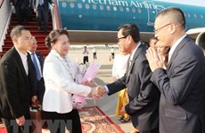 Presidenta del Parlamento vietnamita llega a Camboya para asistir la APPF-27