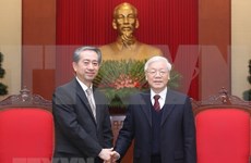 Presidente de Vietnam recibe a embajador chino
