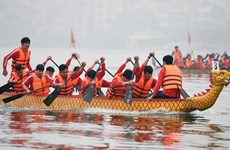 Celebrarán regata tradicional del barco de dragón en Hanoi