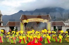 Inauguran en Vietnam una de las mayores fiestas primaverales