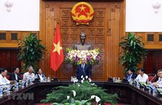 Premier vietnamita se reúne con personas con méritos revolucionarios de ciudad central de Da Nang  