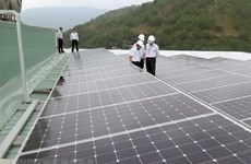 Primera planta de energía solar en provincia vietnamita de Quang Tri operará en junio de 2019