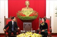 De visita en Vietnam presidente de la Fundación Soong Ching Ling