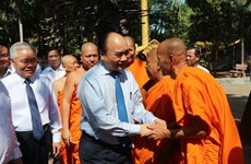 Premier vietnamita destaca aporte de la comunidad Khmer a los logros del país
