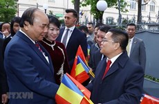 Premier vietnamita se reúne con connacionales residentes en Rumania