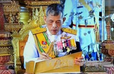 Otorga rey tailandés perdón a prisioneros