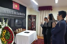 Rinde tributo al expresidente vietnamita Le Duc Anh en Chile