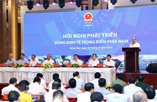 Preside premier vietnamita conferencia sobre desarrollo de la zona económica clave del Sur