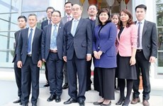  Estudia delegación vietnamita  nuevas tecnologías de Alemania