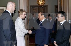 Primer ministro de Vietnam se reúne con ejecutivos de empresas líderes de Suecia