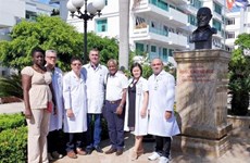 Prestarán servicios médicos cubanos en hospital vietnamita