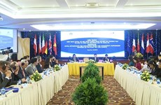 Debaten medidas para incrementar lazos comerciales entre provincia vietnamita y la UE