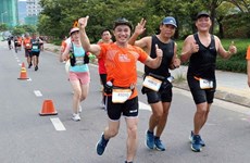 Nueve mil corredores participan en Maratón Internacional Da Nang 2019