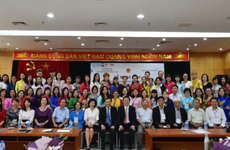 Respalda Vietnam enseñanza de lengua materna a connacionales en el exterior
