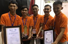 Ocupa equipo de Vietnam tercer lugar en campeonato regional de robots