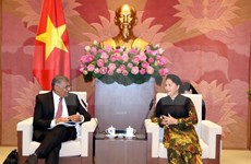 Respalda presidenta del Parlamento de Vietnam cooperación judicial con Singapur 