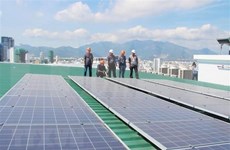 Instalarán en Vietnam primera planta de energía solar flotante a gran escala 