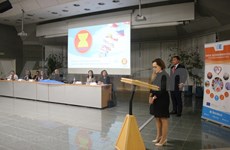 Participa Vietnam en coloquio en Praga sobre la ASEAN