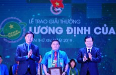 Entregan premio Luong Dinh Cua 2019