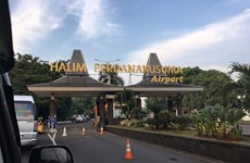 Cierran aeropuerto en Yakarta por intensas lluvias