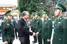 Viceprimer ministro de Vietnam felicita a soldados y pobladores en Ha Giang por el Tet