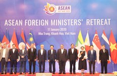 Se reúnen cancilleres de ASEAN en Vietnam 